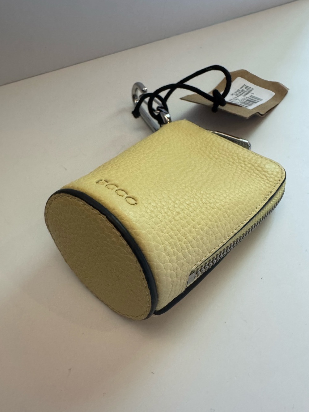 NEW Ecco Textured Key Pouch - Picture 3 of 3